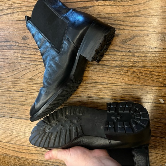 Able boots size 9 new soles- great condition! - Picture 2 of 4